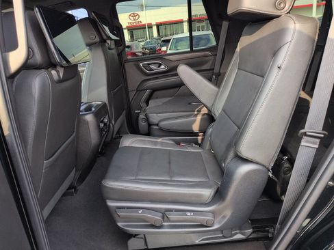 Used 2021 Chevrolet Tahoe Z71 w/ Rear Media and Nav Package AWD/4WD image 25