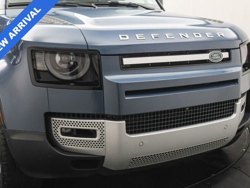 Used 2024 Land Rover Defender 110 S image 24