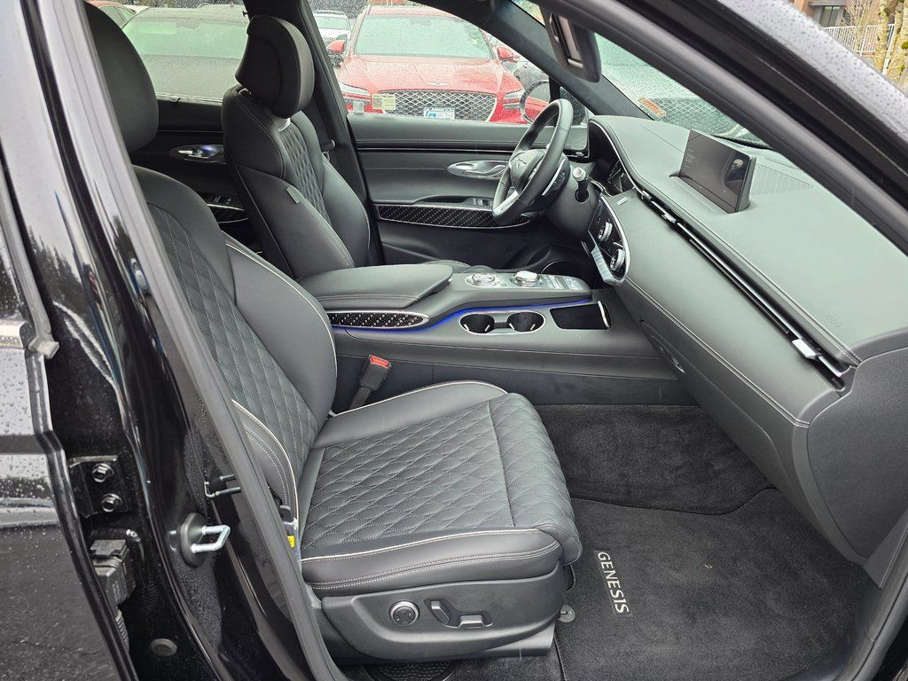 Certified 2025 Genesis GV70 3.5T Sport w/ Sport Prestige Package AWD/4WD image 11