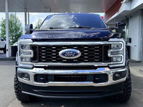 Used 2023 Ford F450 Lariat AWD/4WD image 7