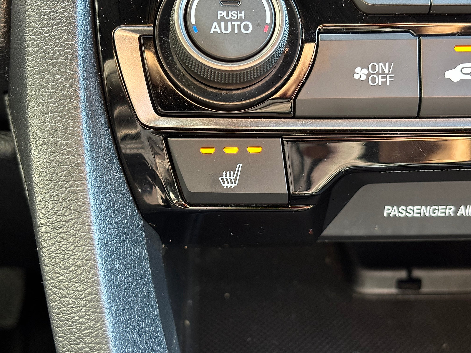 Certified 2019 Honda Civic EX image 24