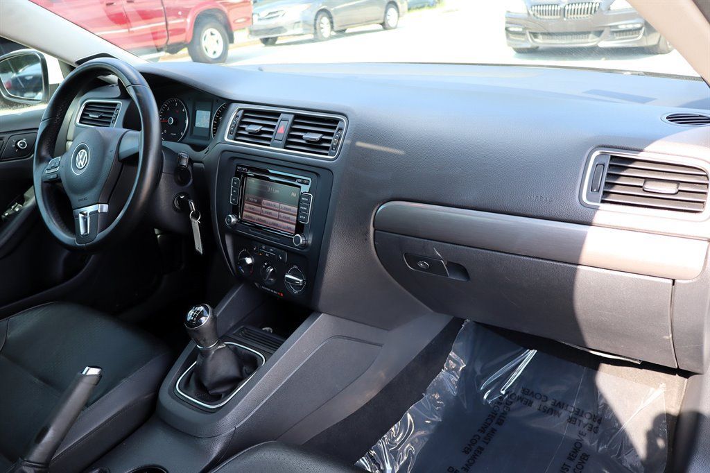 Used 2014 Volkswagen Jetta TDI FWD image 19