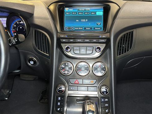 Used 2013 Hyundai Genesis 3.8 RWD image 16