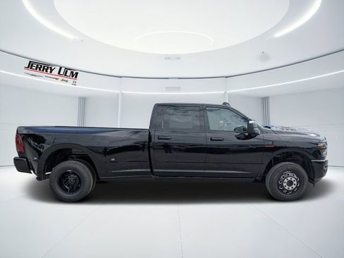 New 2026 RAM 3500 Laramie AWD/4WD image 2