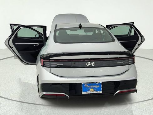 Used 2025 Hyundai Sonata SEL FWD image 33