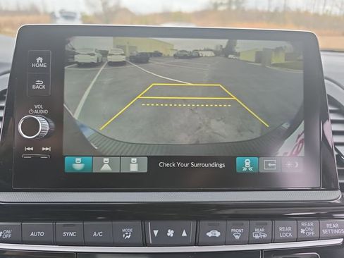 New 2026 Honda Odyssey Touring image 23