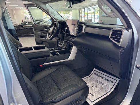Used 2024 Toyota Tundra Limited image 12