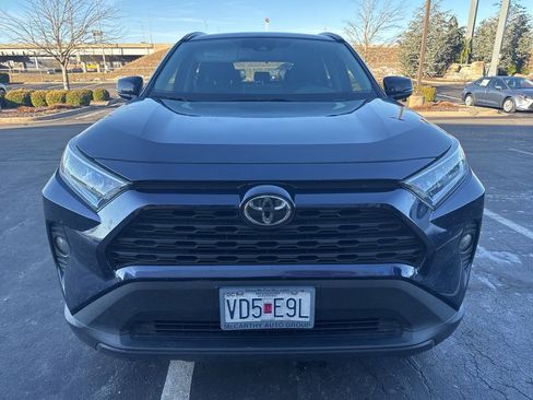 Used 2021 Toyota RAV4 XLE w/ XLE Grade Weather Package image 4