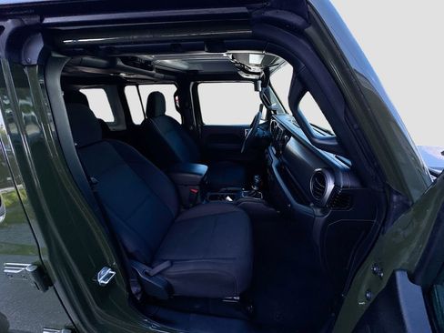Used 2023 Jeep Wrangler Unlimited w/ Cold Weather Group AWD/4WD image 33
