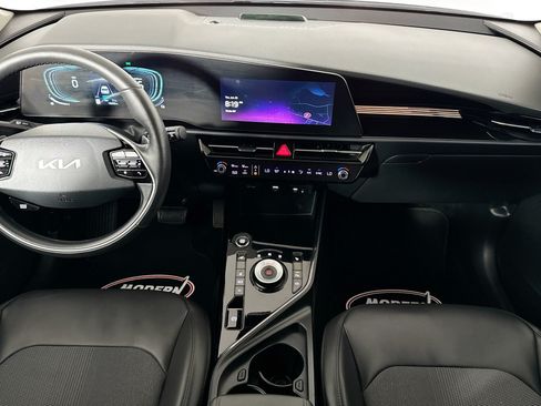 Used 2023 Kia Niro EX w/ EX Cold Weather Package FWD image 21