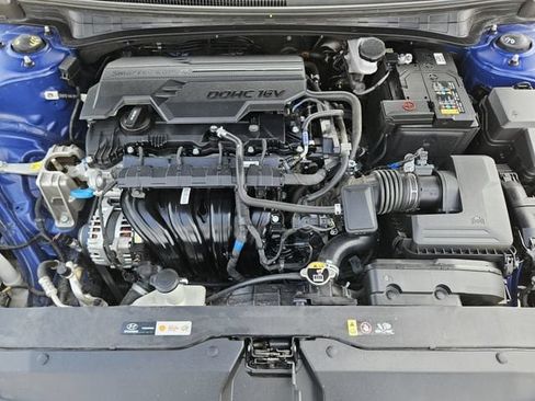 Used 2025 Hyundai Elantra SEL FWD image 31