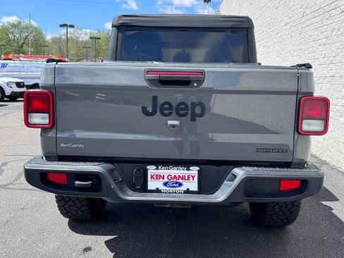 Used 2020 Jeep Gladiator Sport w/ Quick Order Package 24S AWD/4WD image 10