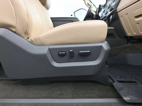 Used 2015 Ford F350 Lariat w/ Camper Package AWD/4WD image 46