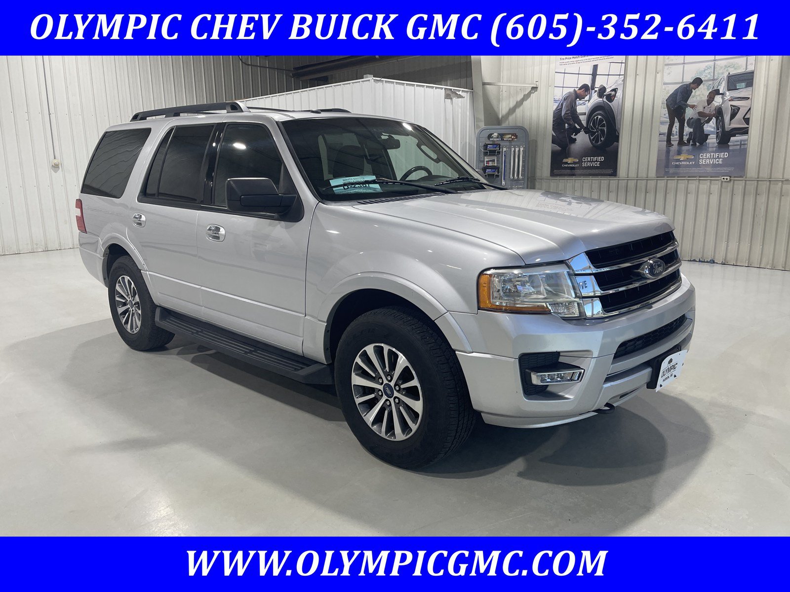 Used 2017 Ford Expedition XLT AWD/4WD image 1