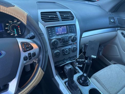 Used 2014 Ford Explorer 4WD image 17