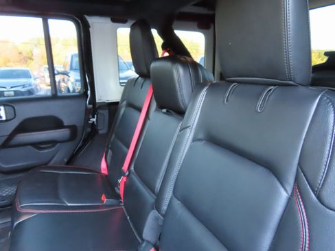 Used 2020 Jeep Wrangler Unlimited Rubicon w/ Quick Order Package 28Y Recon image 33