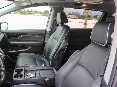 Certified 2024 Honda Odyssey Elite image 18