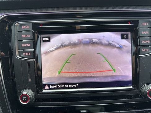 Used 2017 Volkswagen Passat 1.8T R-Line image 12