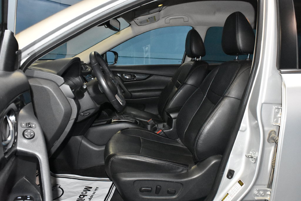 Used 2018 Nissan Rogue SL FWD image 7