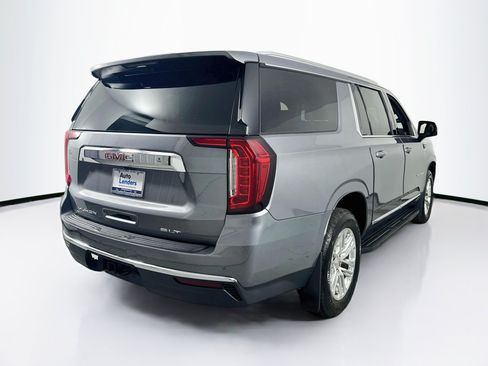 Used 2022 GMC Yukon XL SLT w/ SLT Premium Package AWD/4WD image 5
