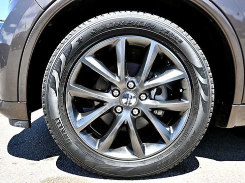 Used 2017 Dodge Durango GT w/ Premium Group RWD image 11