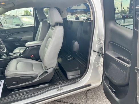 Used 2020 Chevrolet Colorado W/T RWD image 27