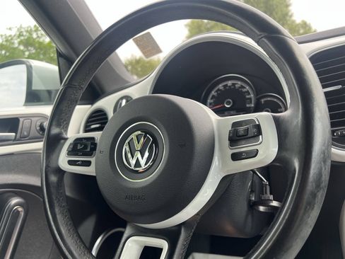 Used 2017 Volkswagen Beetle 1.8T SE FWD image 33