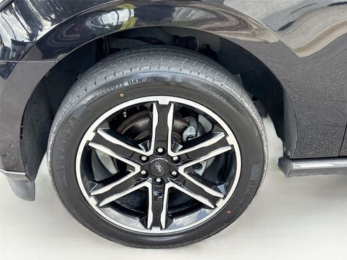 Used 2021 Ford Expedition Max Limited AWD/4WD image 34