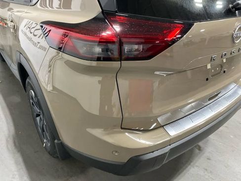 Certified 2025 Nissan Rogue SV image 26