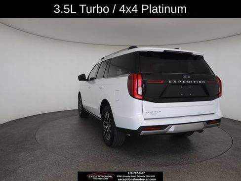 Used 2025 Ford Expedition Platinum AWD/4WD image 12