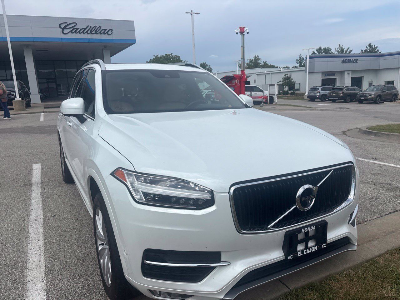 Used 2018 Volvo XC90 T5 Momentum w/ Convenience Package FWD image 7