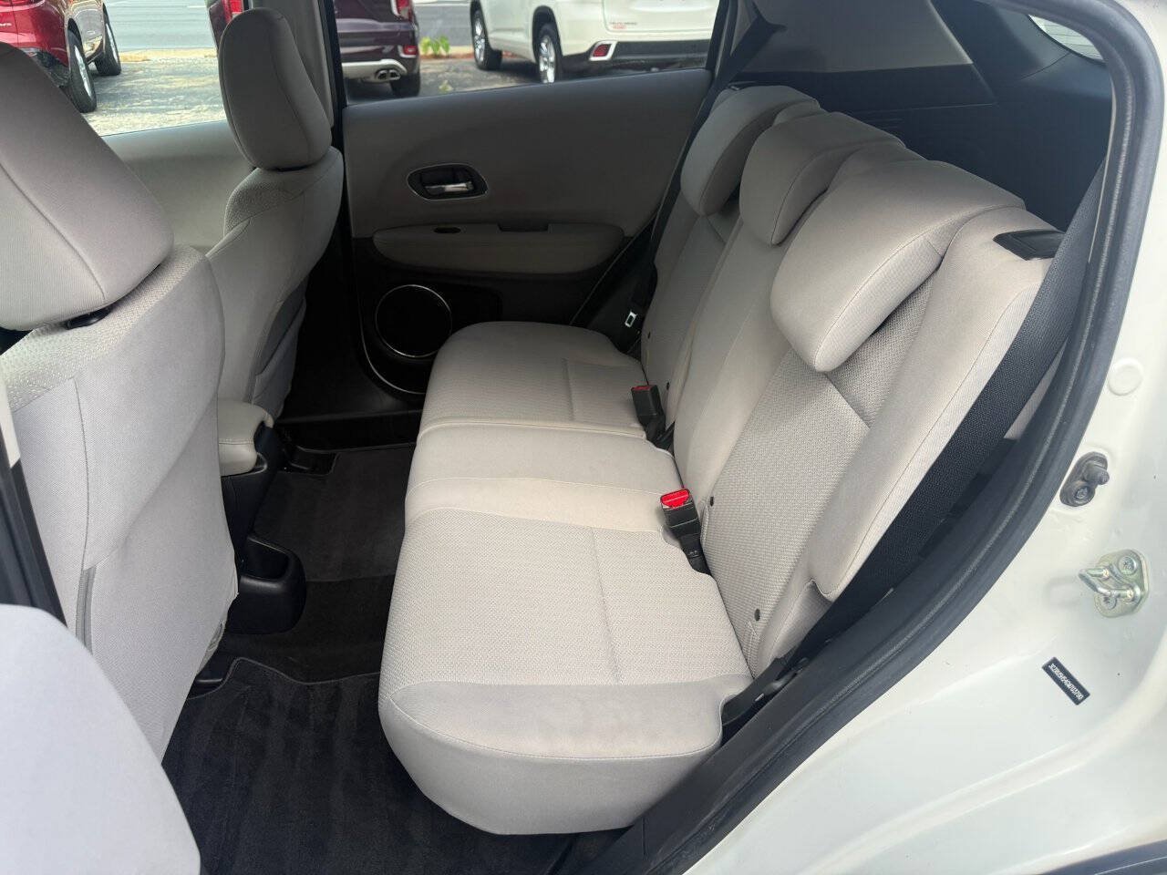 Used 2016 Honda HR-V EX image 16