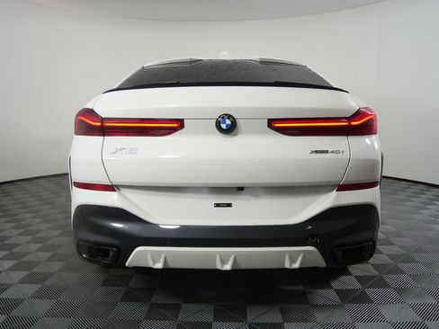 New 2026 BMW X6 xDrive40i w/ Executive Package image 4