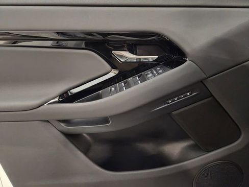 Used 2026 Land Rover Range Rover Evoque S AWD/4WD image 23