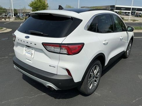 Used 2021 Ford Escape SEL w/ Technology Package image 3