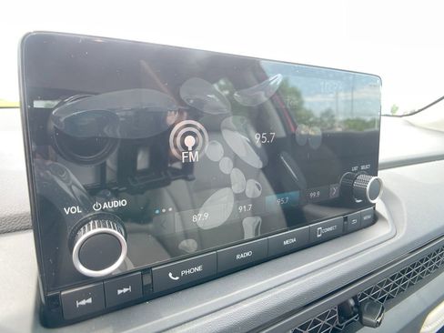 Used 2025 Honda Accord LX image 16