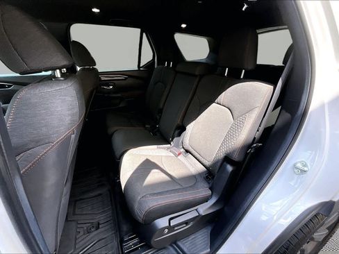Used 2025 Honda Pilot Sport image 21
