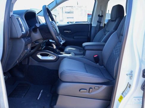 New 2026 Nissan Frontier SV image 7