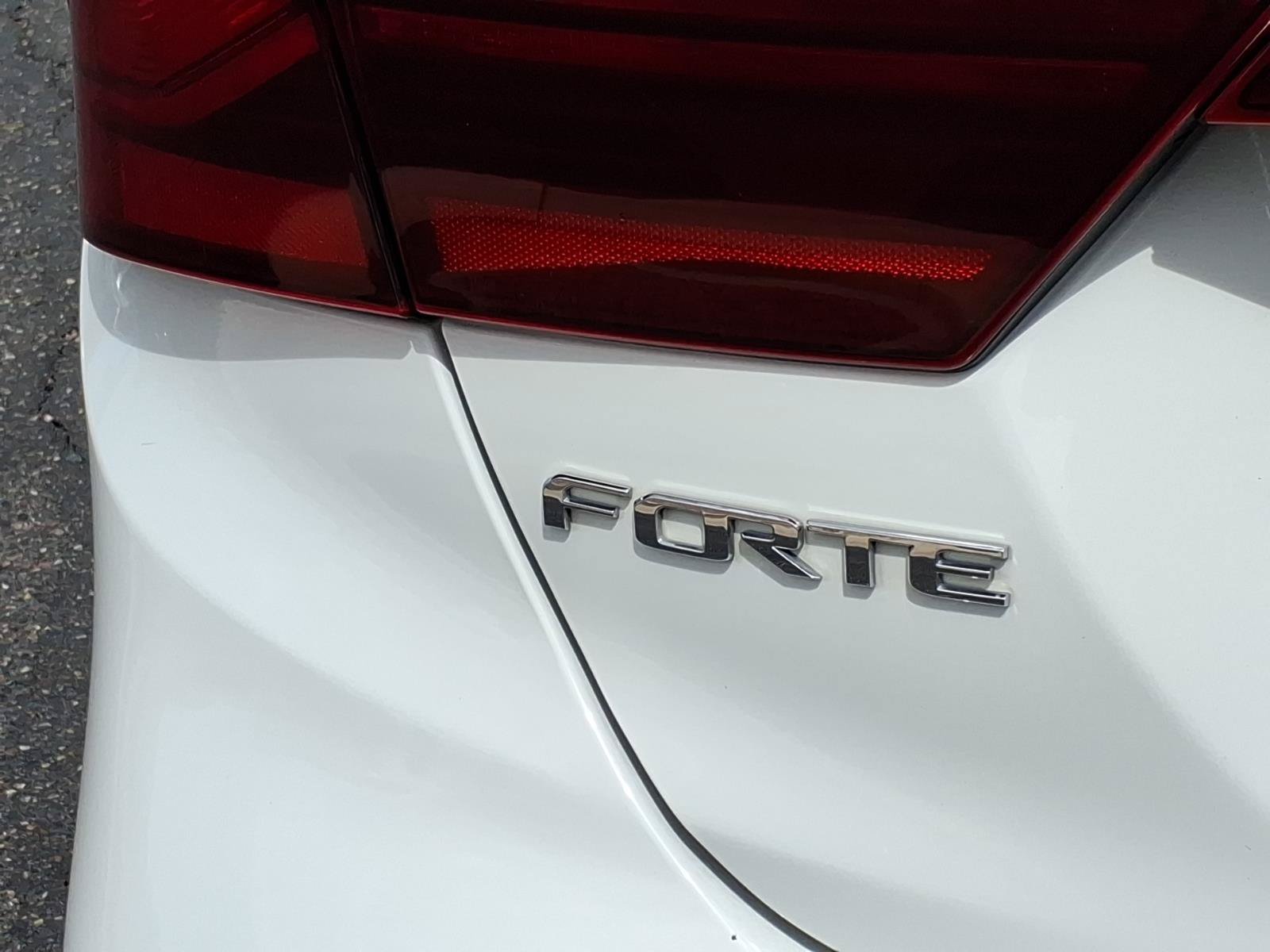 Used 2019 Kia Forte LXS FWD image 16