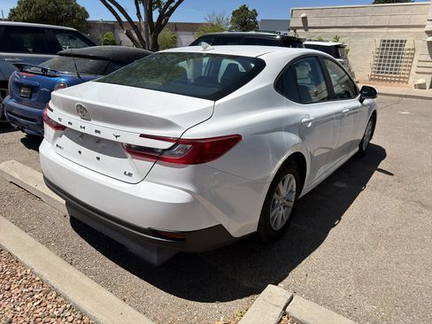 Used 2025 Toyota Camry LE FWD image 4