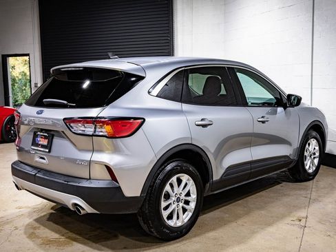 Used 2022 Ford Escape SE w/ Cold Weather Package image 11