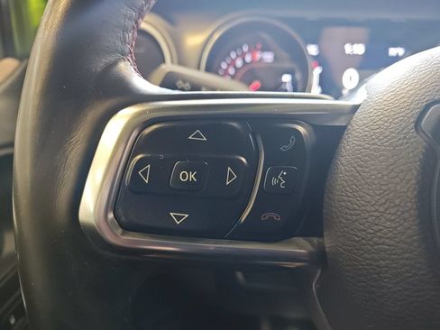 Used 2018 Jeep Wrangler Unlimited Rubicon w/ Dual Top Group AWD/4WD image 27