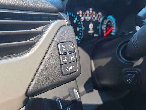 Used 2020 GMC Yukon XL Denali w/ Denali Premium Package image 25