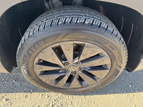 Used 2024 Volkswagen Taos S image 24