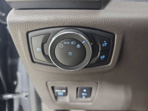 Used 2020 Ford Expedition Limited w/ Special Edition Package AWD/4WD image 33