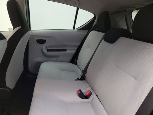 Used 2014 Toyota Prius C One FWD image 18