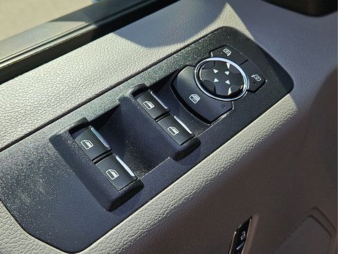 Used 2018 Ford F150 XL w/ Equipment Group 101A Mid RWD image 15