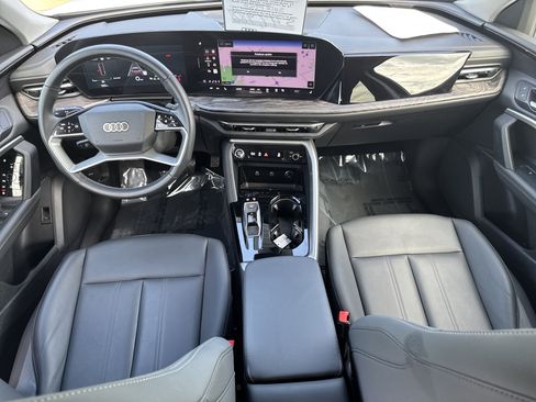 Used 2025 Audi Q5 Premium w/ Convenience Package AWD/4WD image 13