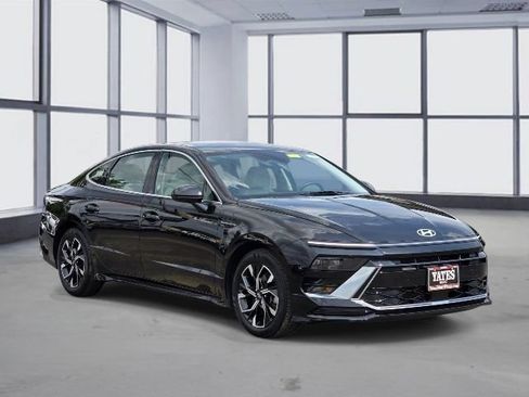 Used 2025 Hyundai Sonata SEL FWD image 3