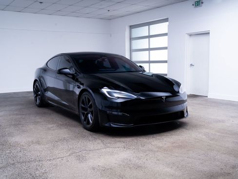 Used 2023 Tesla Model S AWD/4WD image 24